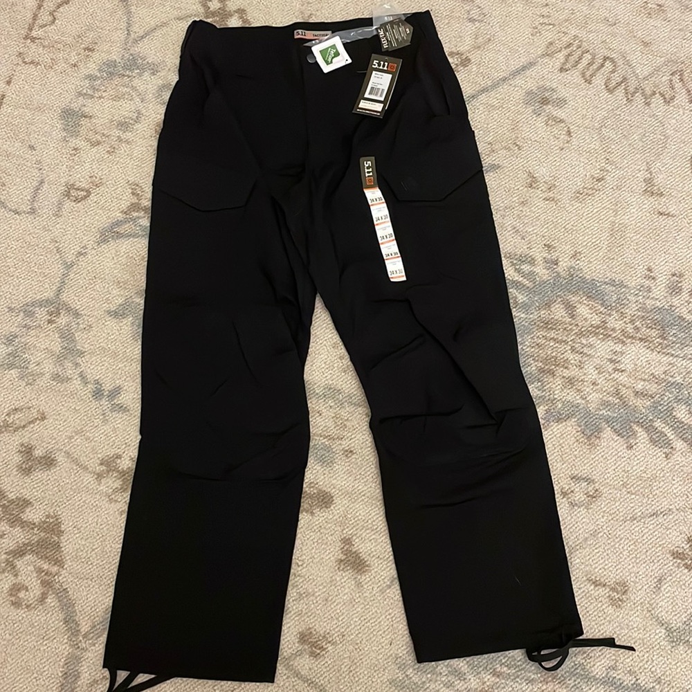 Brand new and tags still attached. Black 5.11 Stryke TDU Pant size 34x30